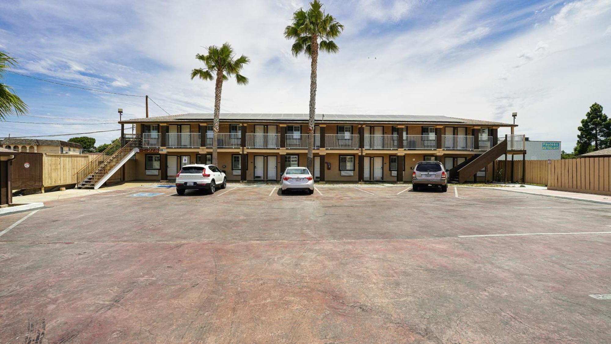 Americas Best Value Inn, Antioch Exterior photo