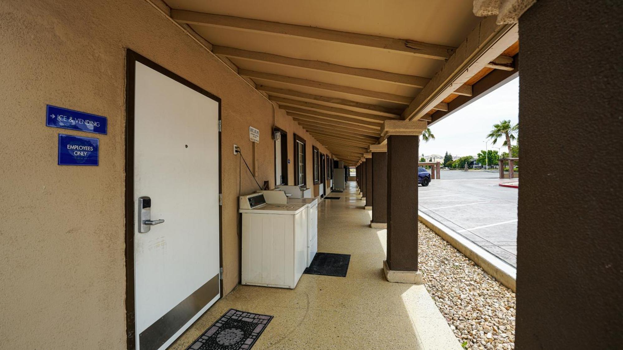 Americas Best Value Inn, Antioch Exterior photo